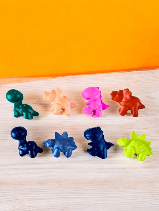 Dinky Dinosaur Crayon Set